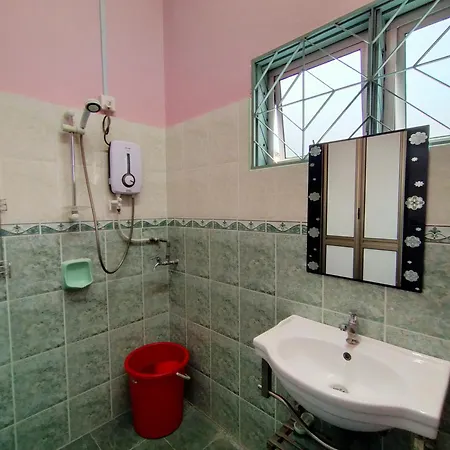 Malim Joyous Homestay Malacca Exterior photo